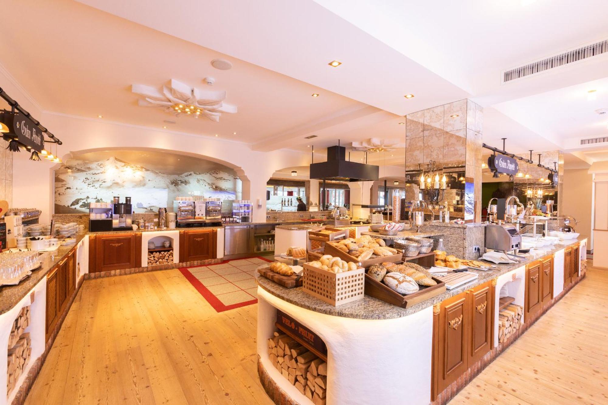 Superior Hotel Edelweiss 上陶恩 外观 照片
